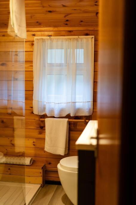 Cozy Norwegian Style Log Cabin In Rural Snowdonia - 2 Bedrooms & Parking By Seren Short Stays Ffestiniog ภายนอก รูปภาพ